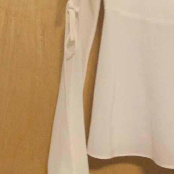 Chelsea And Walker Alina One-Shoulder Silk Top - Picture 5 of 10